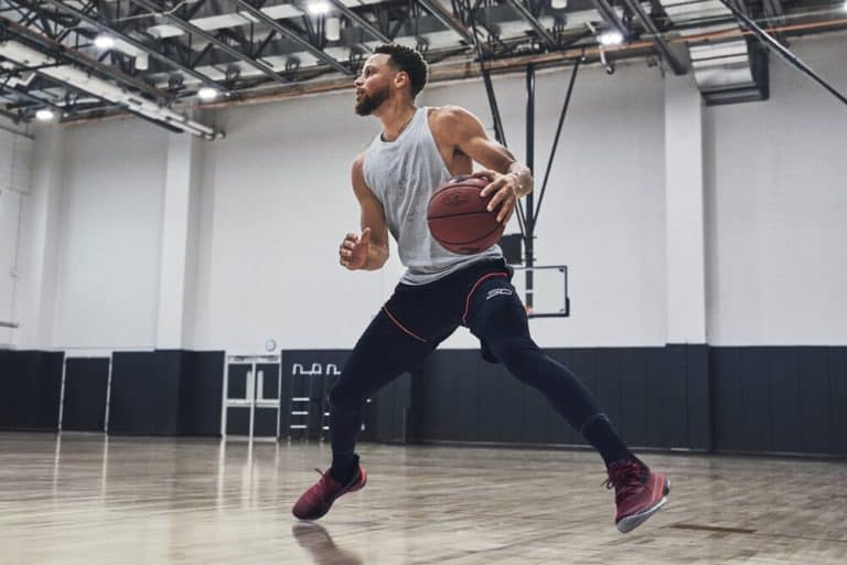 curry wearing curry 7