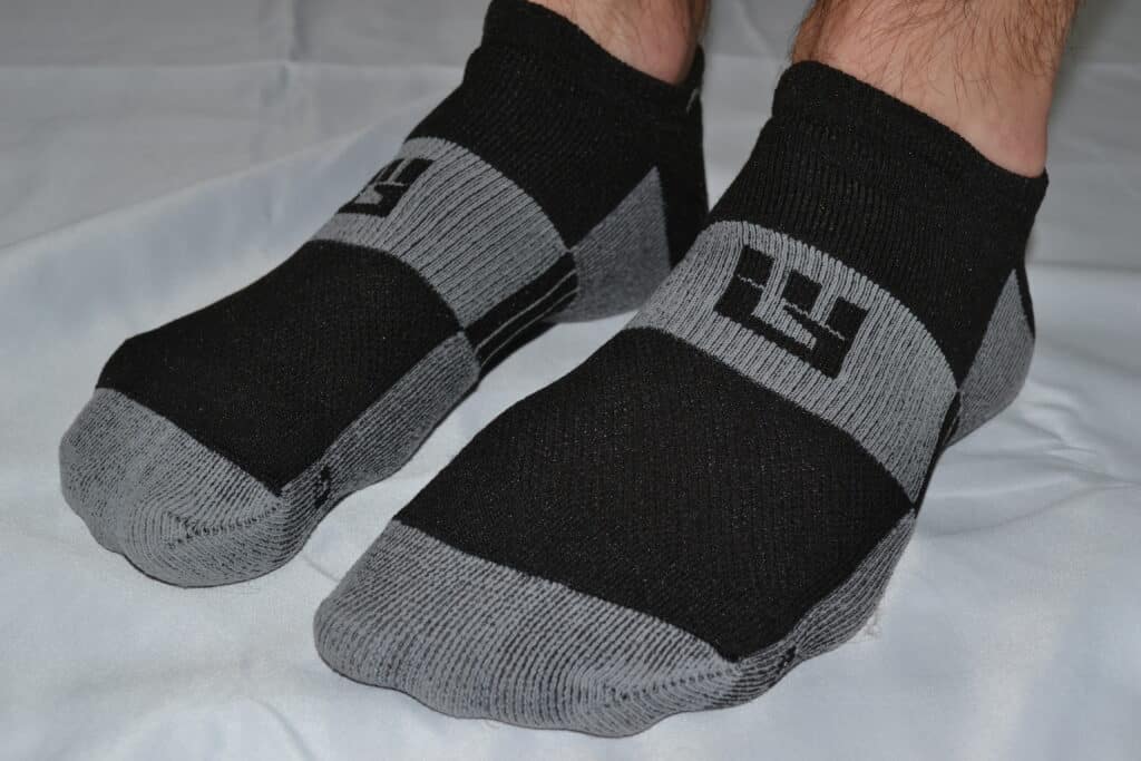 MudGear No-Show Running Socks - Black/Gray