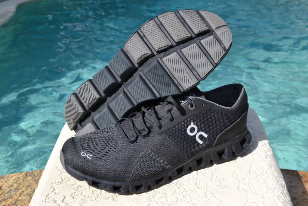 on cloud cross trainers