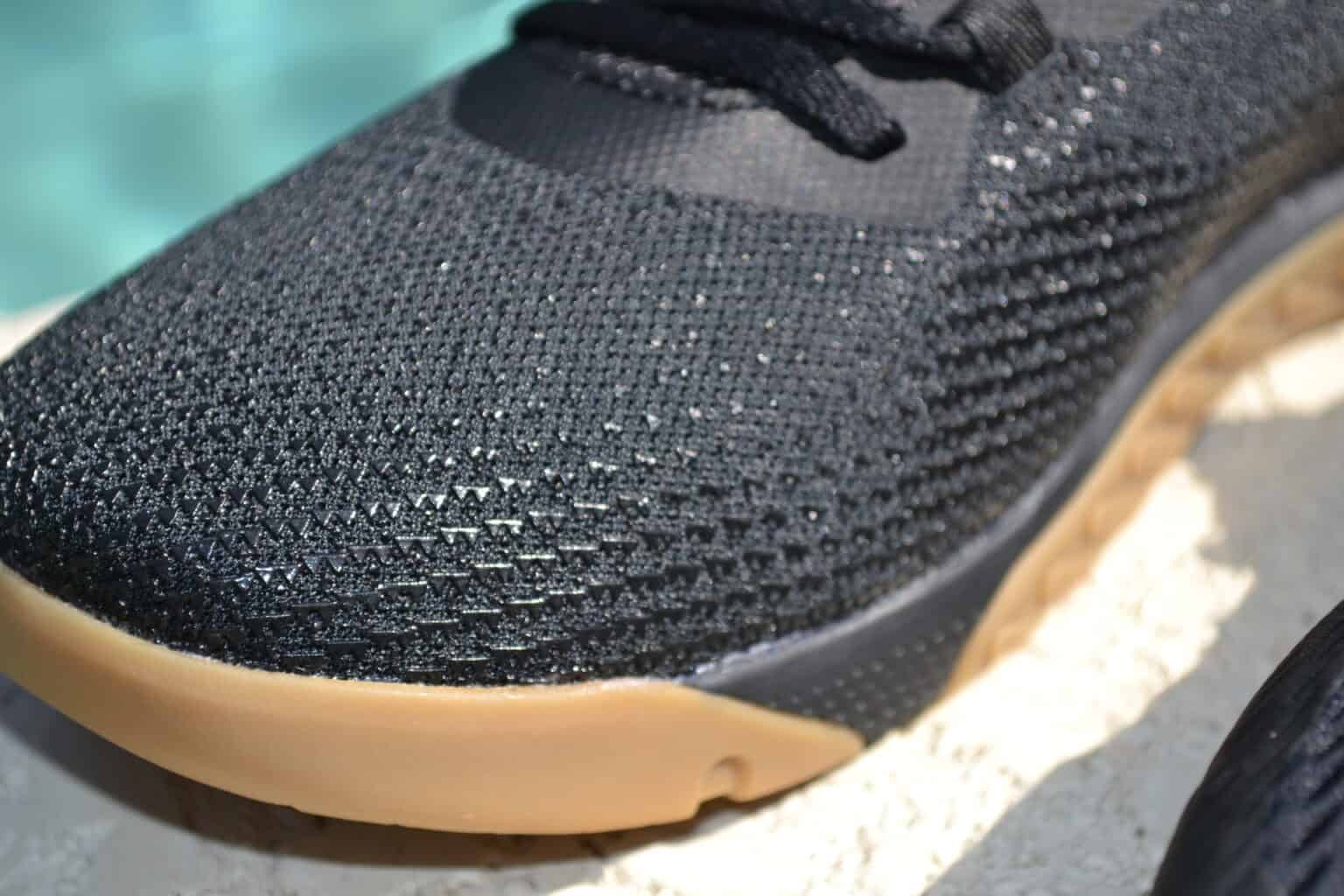 ua tribase reign 3 vs nike metcon