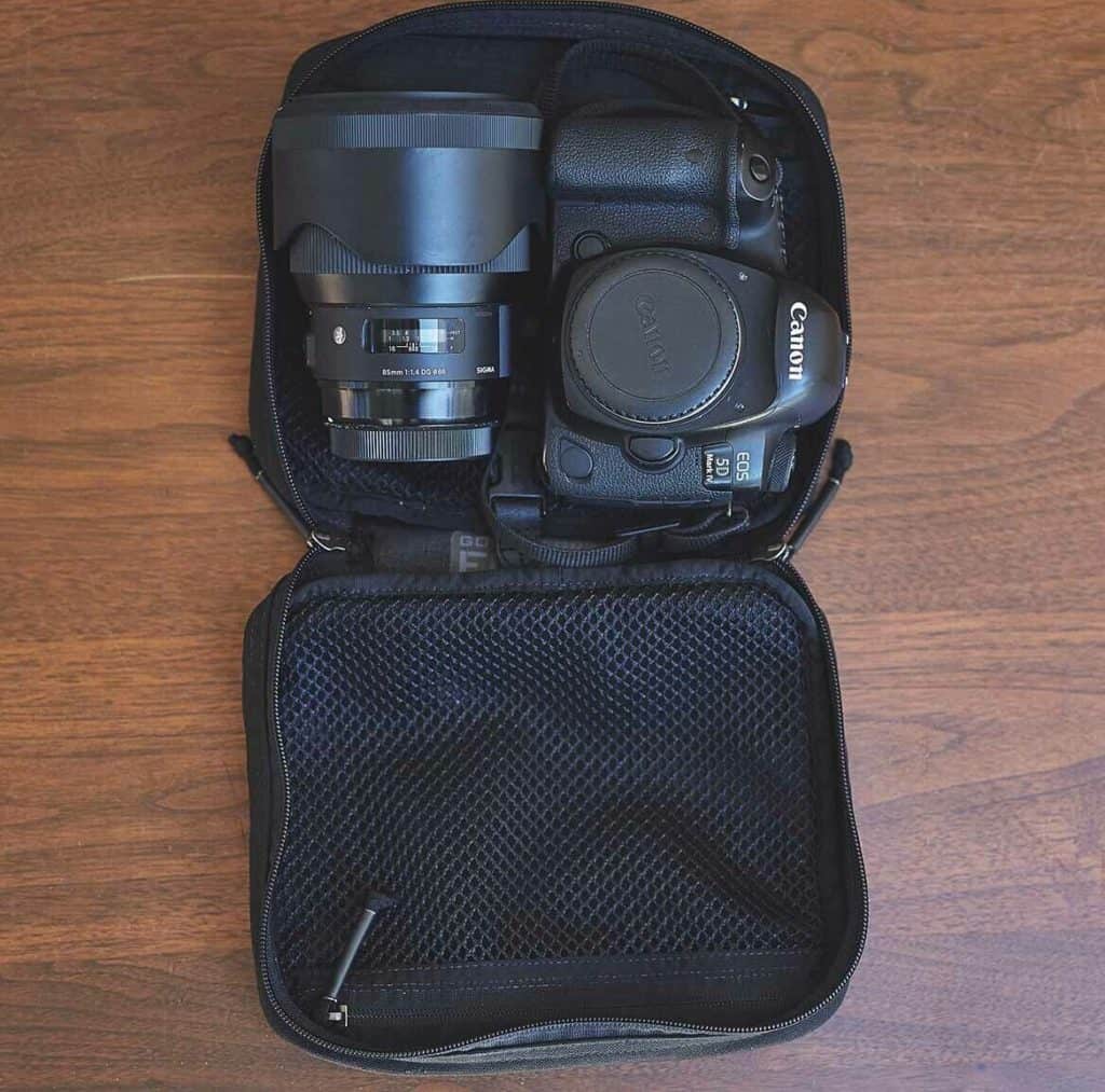 GORUCK GR2 Field Pocket Black with camera