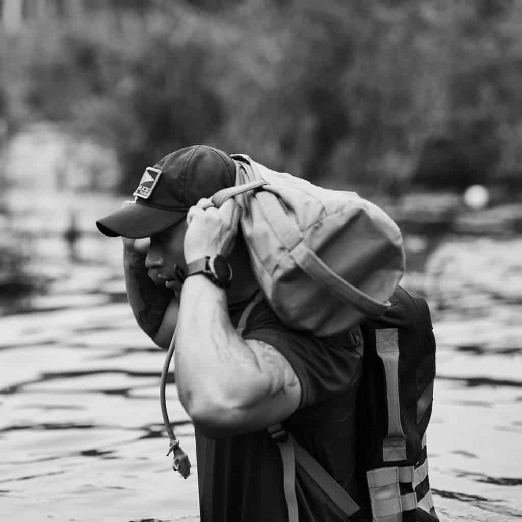 GORUCK Rucker 20L - Black + Coyote carry