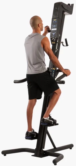 VersaClimber SM Sport Model with an athlete 3