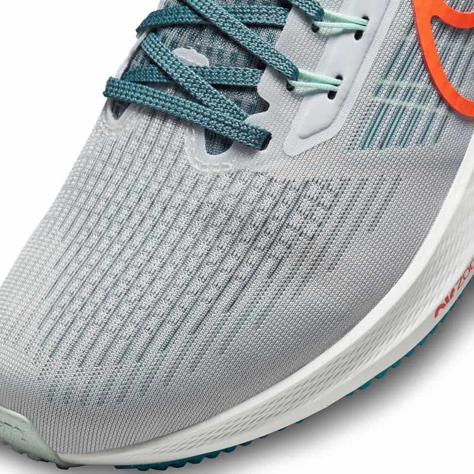 Nike Air Zoom Pegasus 39 Running Shoe (Men’s) upper